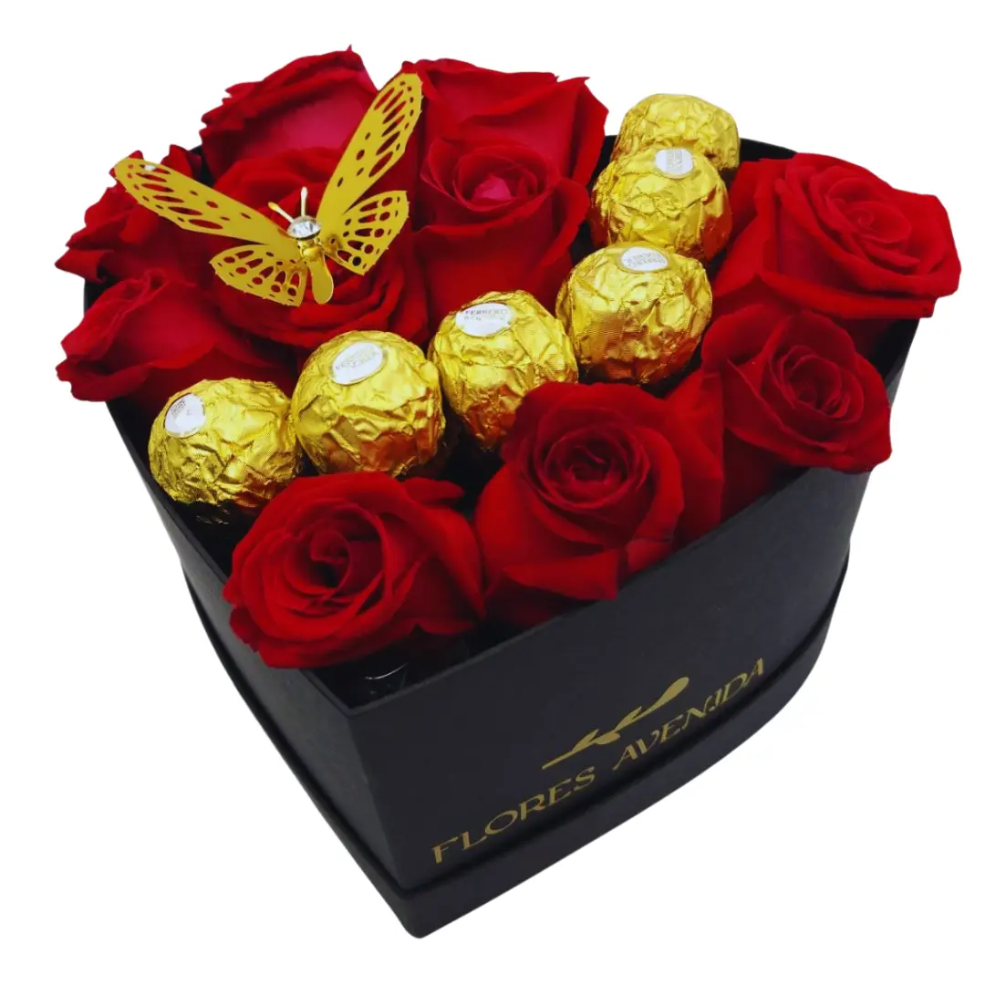 Caja corazon con 10 rosas rojas chocolate mariposa